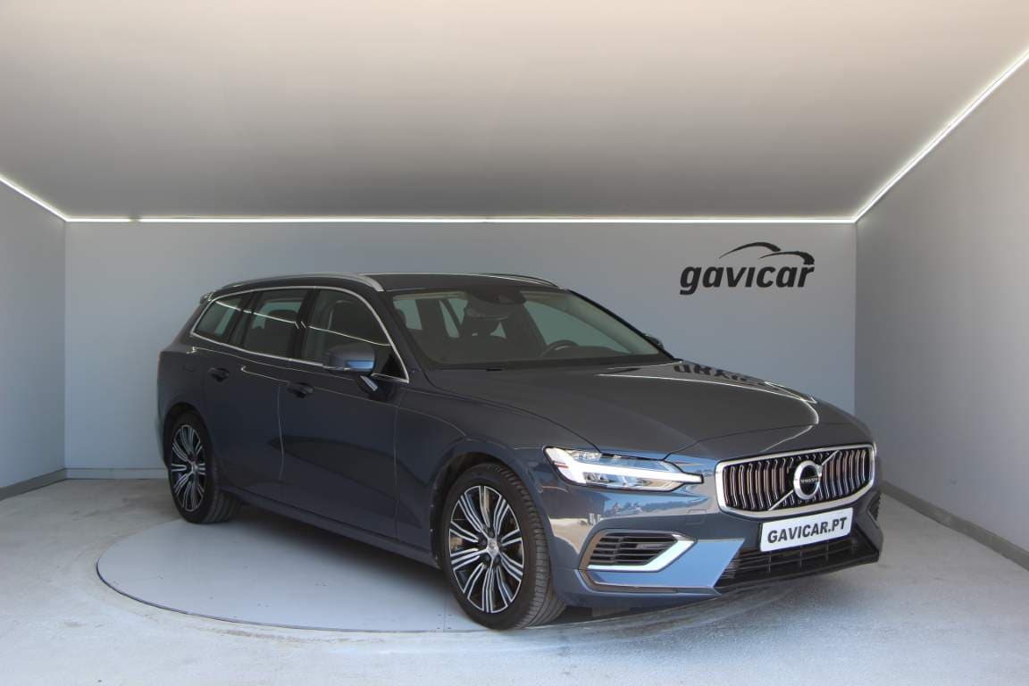 Volvo V60 2.0 T6 AWD Recharge